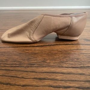 Bloch tan jazz shoes
